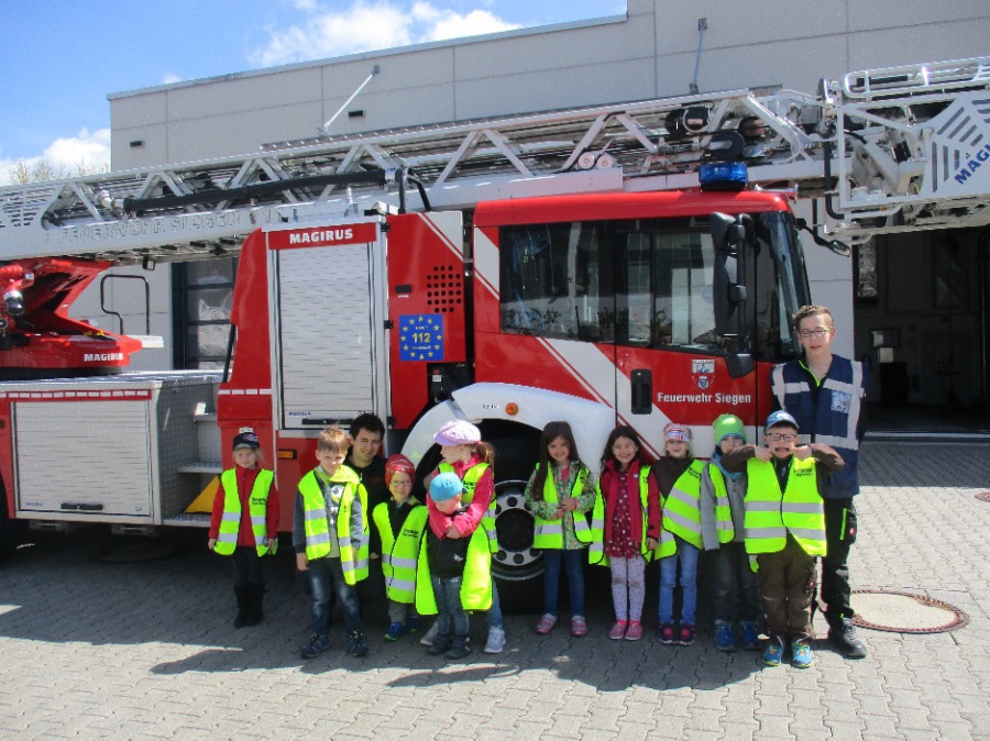 Besuch bei der Feuerwehr in Weidenau